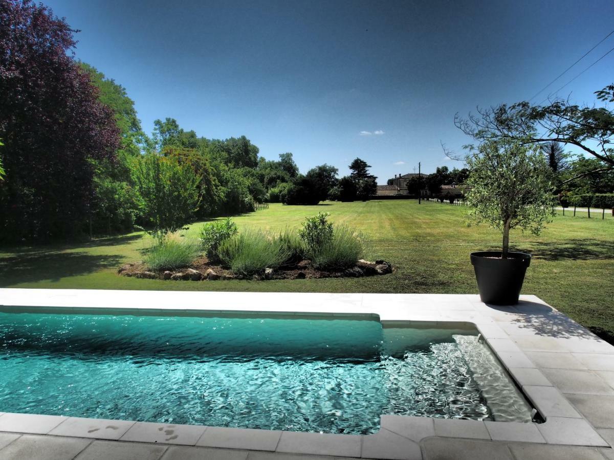 La Villa A Chateau Franc-Daut Sleeps 6 Saint-Magne-de-Castillon Bagian luar foto